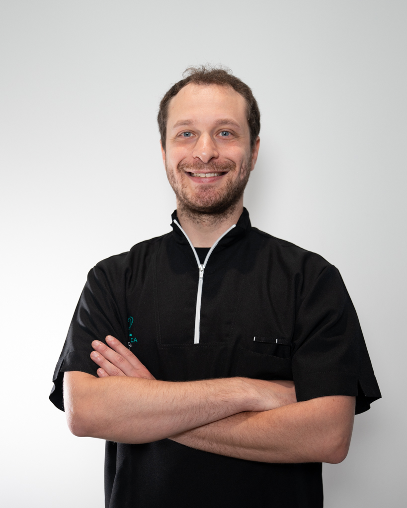 Dott. Leonardo Martellacci, odontoiatra Implantologica